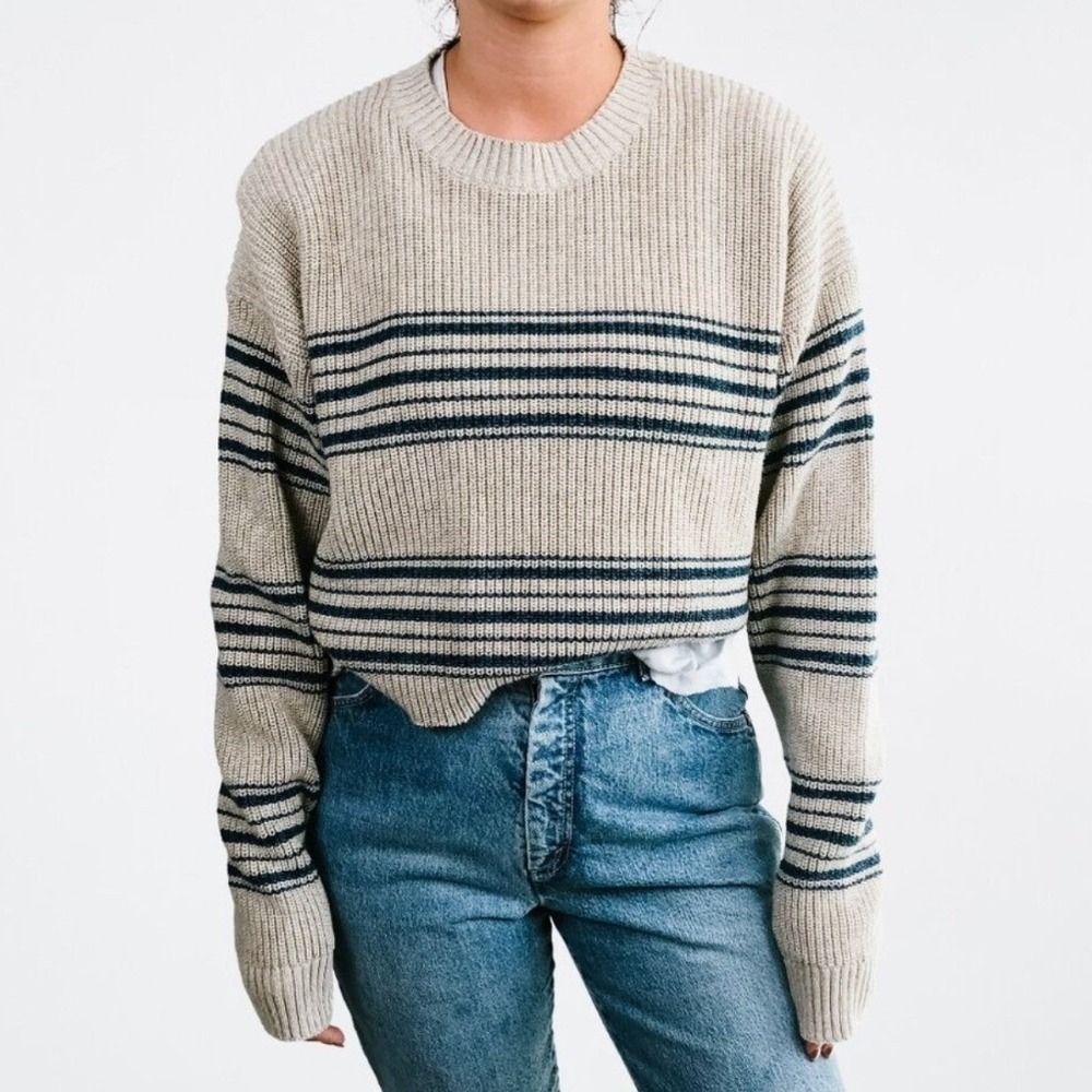 Old Navy Striped Cropped Sweater Womens L Beige Navy Blue Shaker Knit Crewneck‎